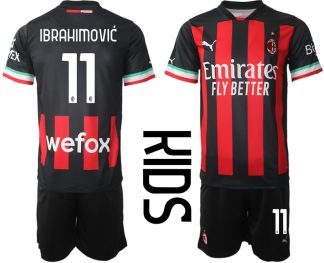 Replika Otroški nogometni dresi kompleti AC Milan Domači 2022-23 Kratek Rokav + Kratke hlače IBRAHIMOVIĆ 11