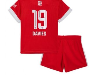 Replika Otroški nogometni dresi kompleti Bayern Munich Domači 2022-23 Kratek Rokav + Kratke hlače Alphonso Davies 19
