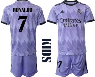 Replika Otroški nogometni dresi kompleti Real Madrid Gostujoči 2023 Kratek Rokav + Kratke hlače RONALDO 7