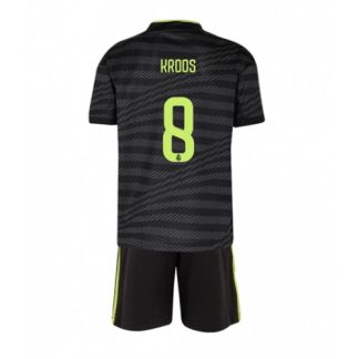 Replika Otroški nogometni dresi kompleti Real Madrid Tretji 2023 Kratek Rokav + Kratke hlače Toni Kroos 8