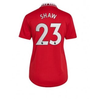 Replika Ženski nogometni dresi kompleti Manchester United Domači 2022-23 Kratek Rokav Luke Shaw 23
