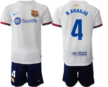 Poceni Moški Nogometni dresi Barcelona Gostujoči 2023-24 Kratek Rokav + Kratke hlače Ronald Araujo 4