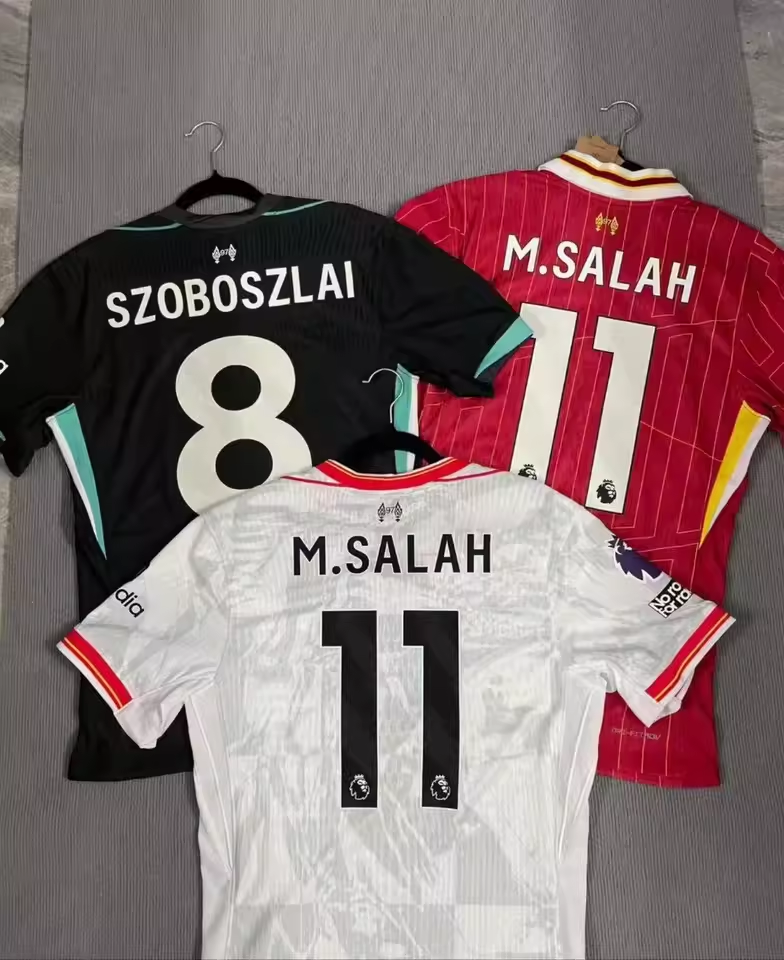 https://www.shopnogometni.com/wp-content/uploads/2025/05/Liverpool-dresi.png