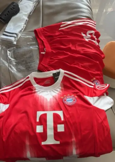 Moske Nogometnih dresov kompleti FC Bayern Munich.webp