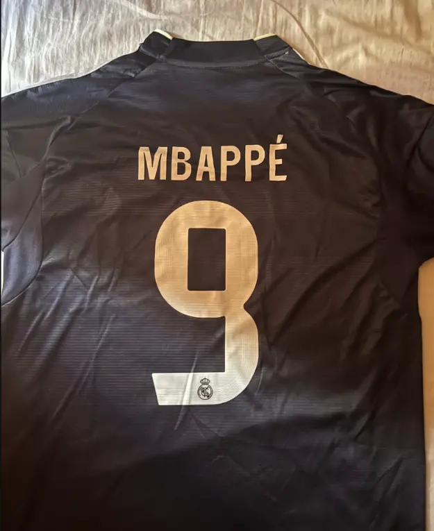 Najcenejsi Moski Nogometni dresi Real Madrid Gostujoci 2025-26-1.webp