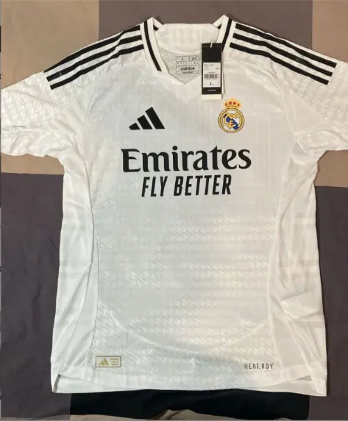 Poceni Nogometni Dresi Real Madrid Domaci 2024-25.webp
