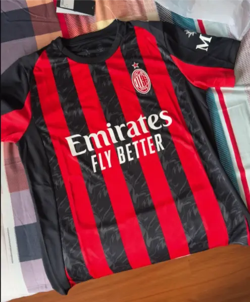 Nogometni Dresi AC Milan Domaci 2025-26.webp