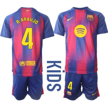 Otroški Nogometni dresi kompleti FC Barcelona Domači 2025-26 Ronald Araujo 4