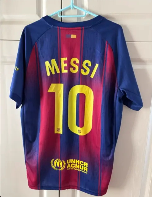 Otroski Nogometni dresi FC Barcelona.webp