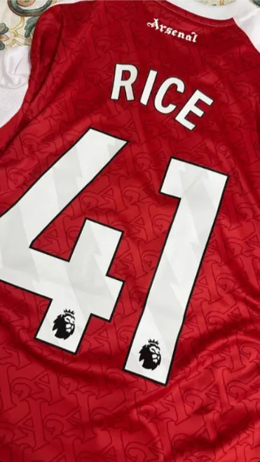 Nogometni dresi Arsenal Domaci 2026 z imenom Declan Rice 41-1.webp