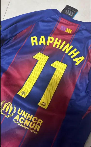 Otroski Nogometni dresi FC Barcelona Domaci 2025-26 z imenom Raphinha Belloli 11.webp
