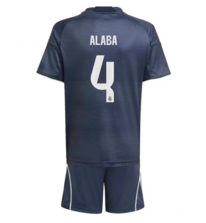 Otroški Nogometni dresi kompleti Real Madrid David Alaba #4 Gostujoči 2025-26