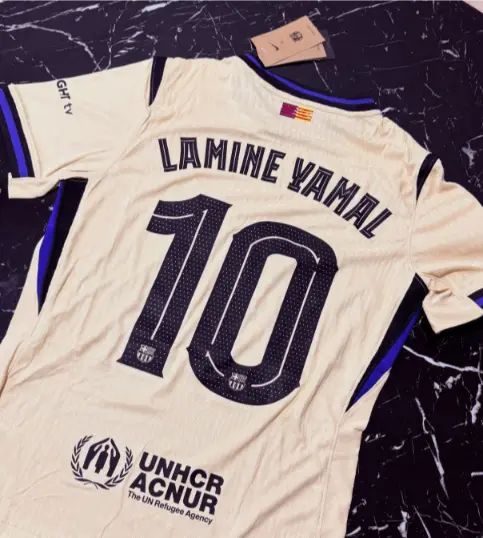 Lamine Yamal 10 dresi FC Barcelona x Kobe Bryant Gostujoci 2025 26.webp