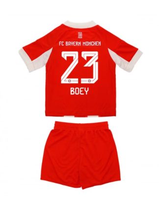 Otroški Nogometni dresi kompleti Bayern Munich 2025-26 Domači Sacha Boey 23